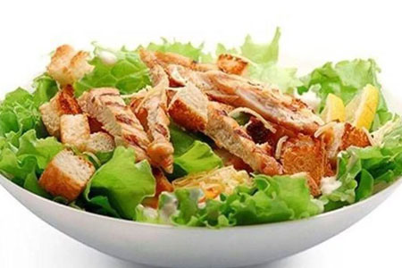 Tavuklu Salata ürün fotoğrafı.